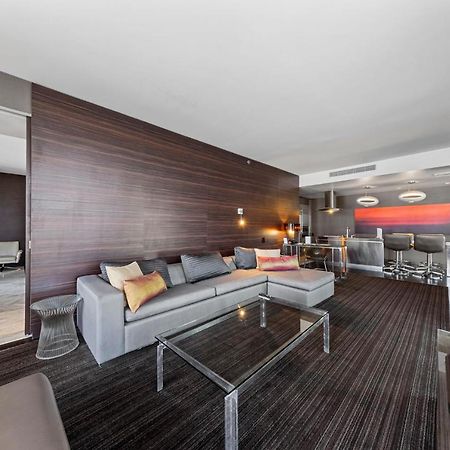 Huge Modern Luxury 17 Floor Panoramic Corner Suite With Open Balcony Las Vegas Exterior photo